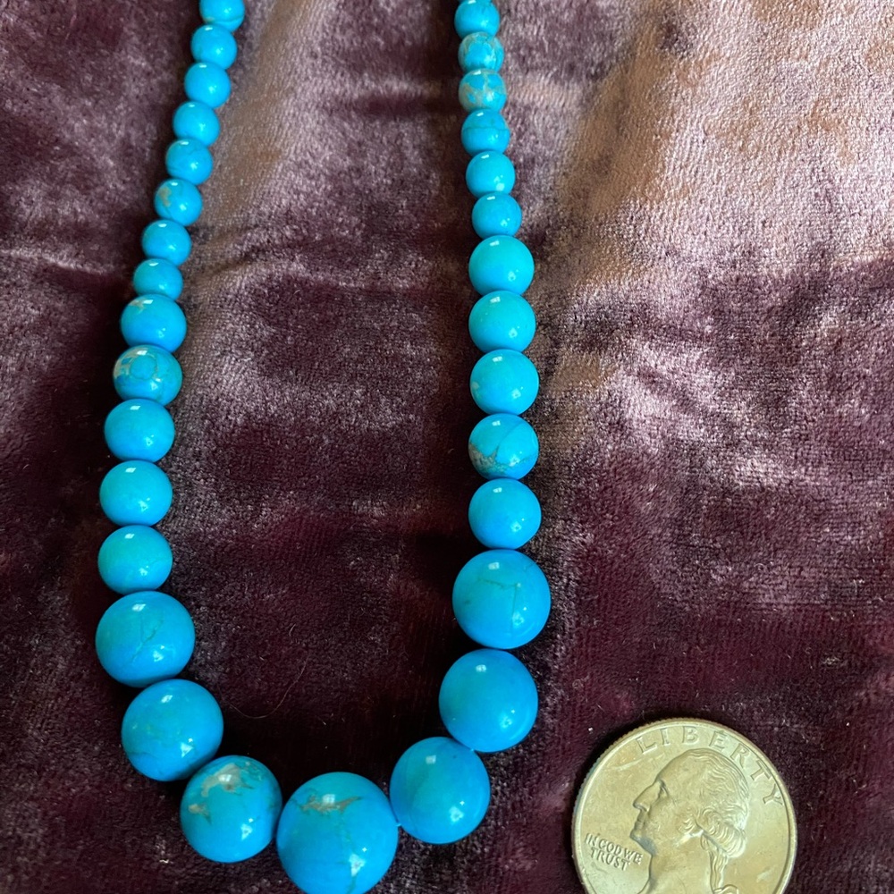 Blue Graduated Bead Necklace Classic Jewelry